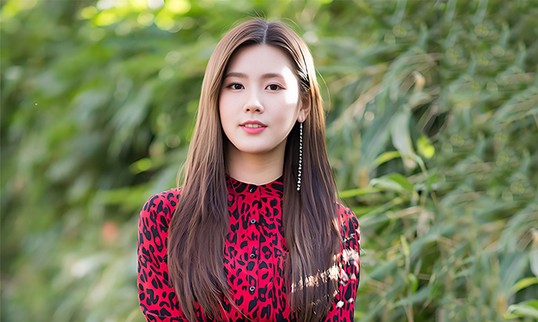 MiYeon (G)I-DLE’s